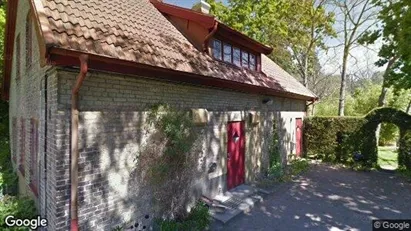Lägenheter att hyra i Lomma - Bild från Google Street View Lägenheter att hyra i Lomma - Bild från Google Street View