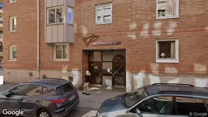 Lägenheter att hyra i Örebro - Bild från Google Street View Lägenheter att hyra i Örebro - Bild från Google Street View